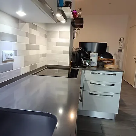 Wake'nbake With Private Parking 게스트하우스 제노바