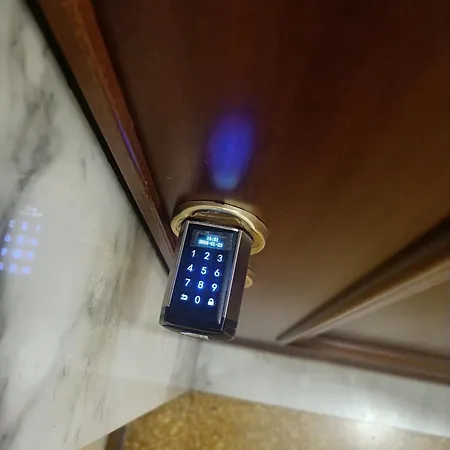 Wake'nbake With Private Parking Guest house *